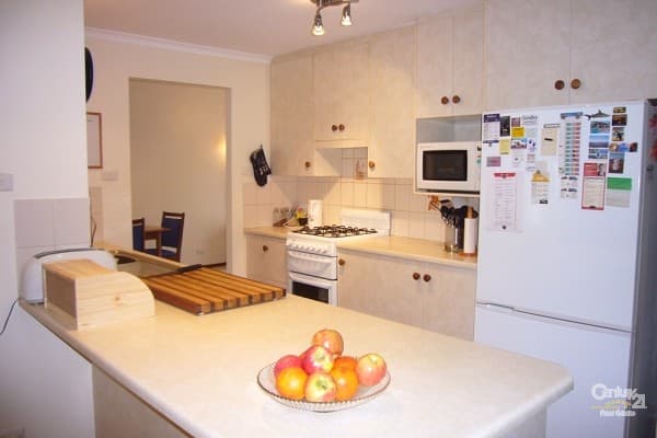 10 Skoda Street, Port Willunga, SA, 5173, Port Willunga - Thumbnail 2
