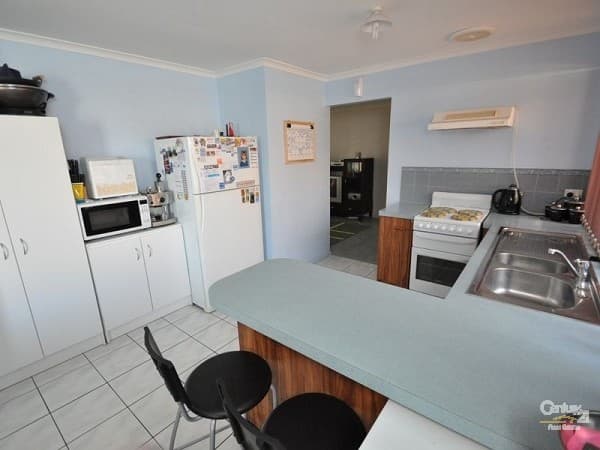 31 Willsmere Way, Mickleham VIC, Mickleham - Thumbnail 4