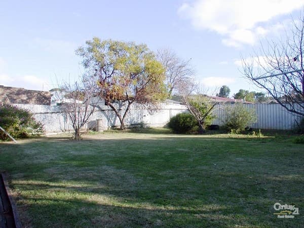 1051 Edgars Road, Wollert VIC, Wollert - Thumbnail 2