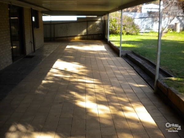 1051 Edgars Road, Wollert VIC, Wollert - Thumbnail 8