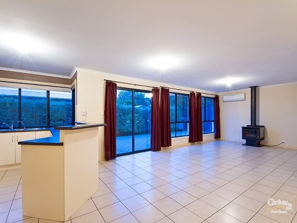 9 Plymouth Street, Aldinga Beach, SA, 5173, Aldinga Beach - Thumbnail 2