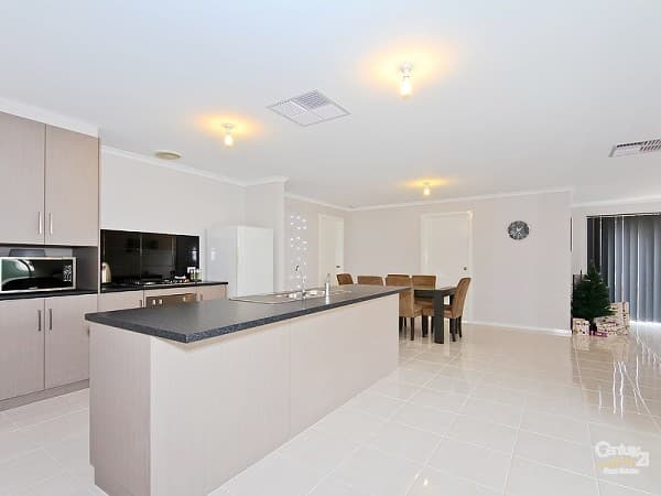 104 Emerald Boulevard, Aldinga Beach, SA, 5173, Aldinga Beach - Thumbnail 2
