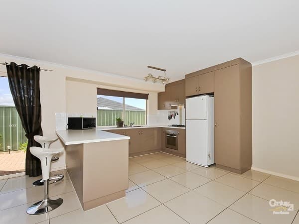 4 Azure Place, Aldinga Beach, SA, 5173, Aldinga Beach - Thumbnail 2