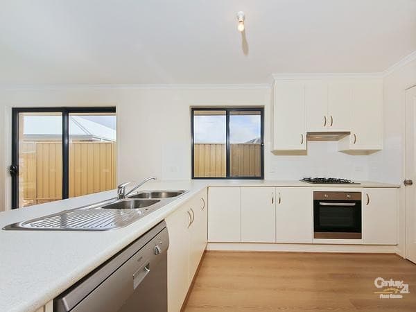 22 Bushtail Avenue, Aldinga Beach, SA, 5173, Aldinga Beach - Thumbnail 2