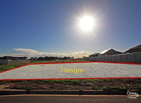 57 Phillip Island Road, Surf Beach, Surf Beach - Thumbnail 7