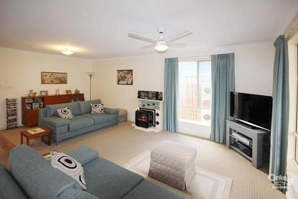 14 Bluebell Drive, Craigieburn VIC, Craigieburn - Thumbnail 4