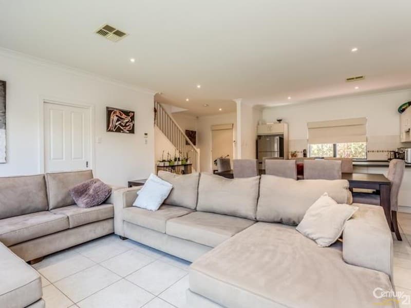 2/213 Findon Road, Findon, SA, 5023, Findon - Image 1