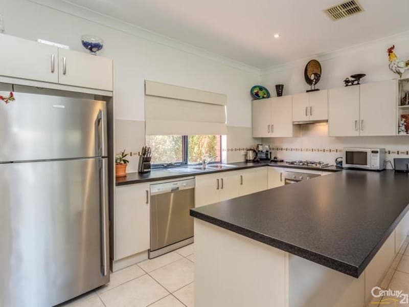 2/213 Findon Road, Findon, SA, 5023, Findon - Thumbnail 2