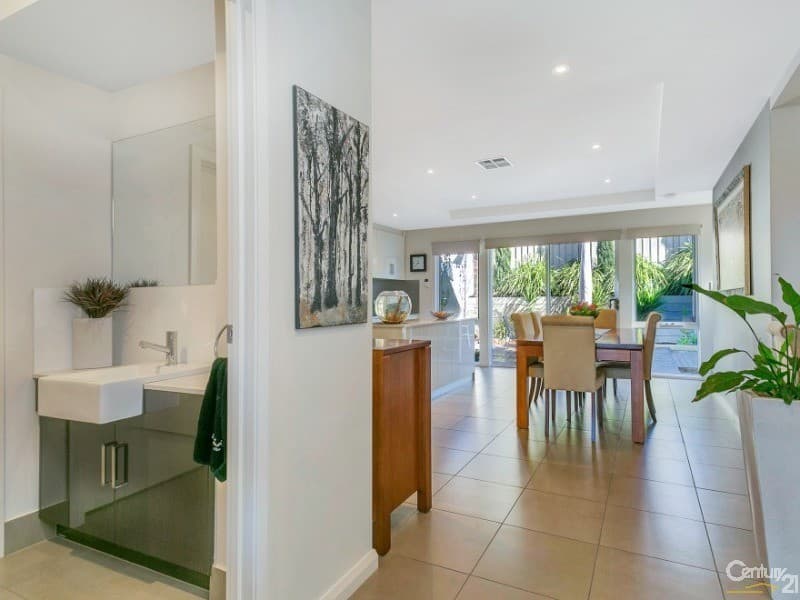 117/1 Halcyon Way, Hope Island, QLD, 4212, Hope Island - Thumbnail 3