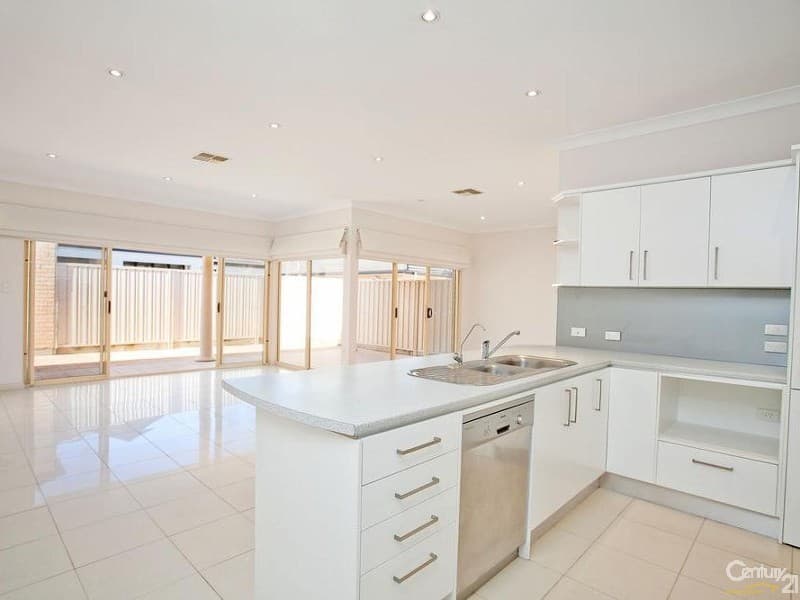 4 Carnarvon Avenue, Glenelg North, SA, 5045, Glenelg North - Thumbnail 2
