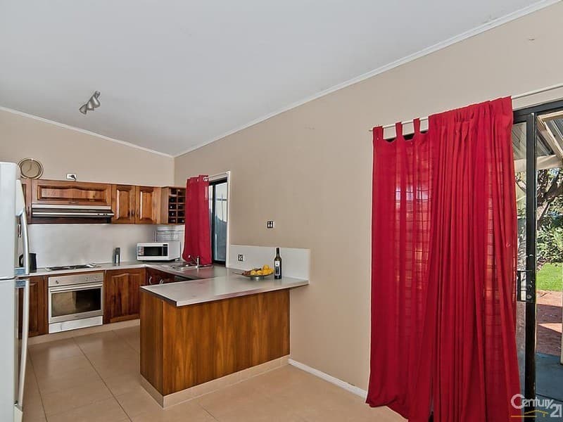 349 Coghlan Road, Cowes, Cowes - Thumbnail 5
