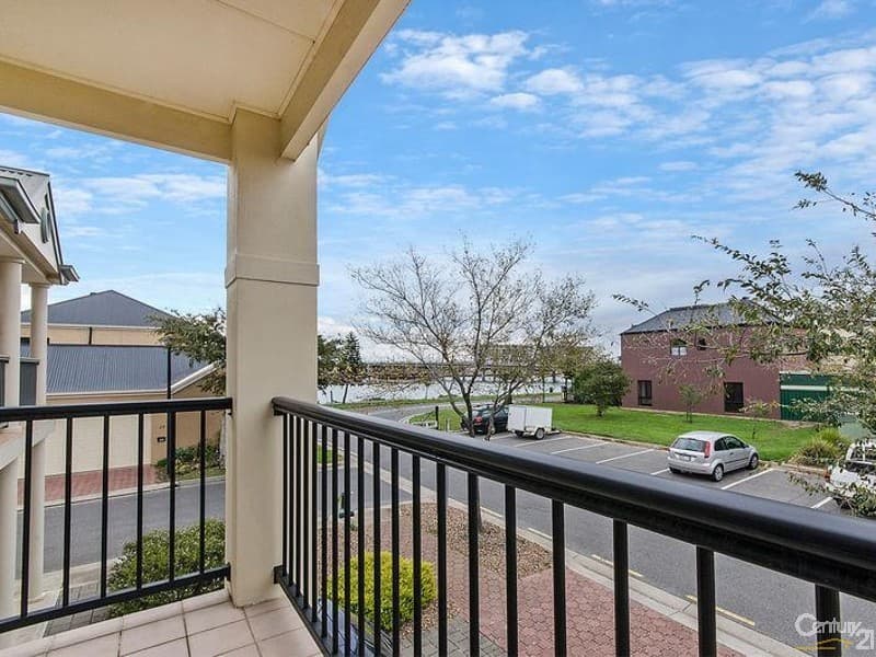 17 Knapman Crescent, Port Adelaide, SA, 5015, Port Adelaide - Thumbnail 2