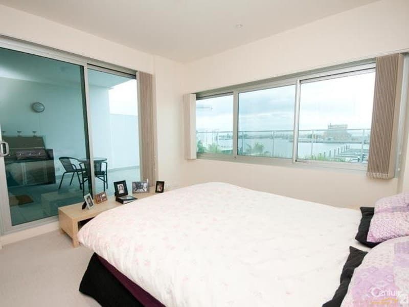 208/1-2 Tarni Court, New Port - Thumbnail 5