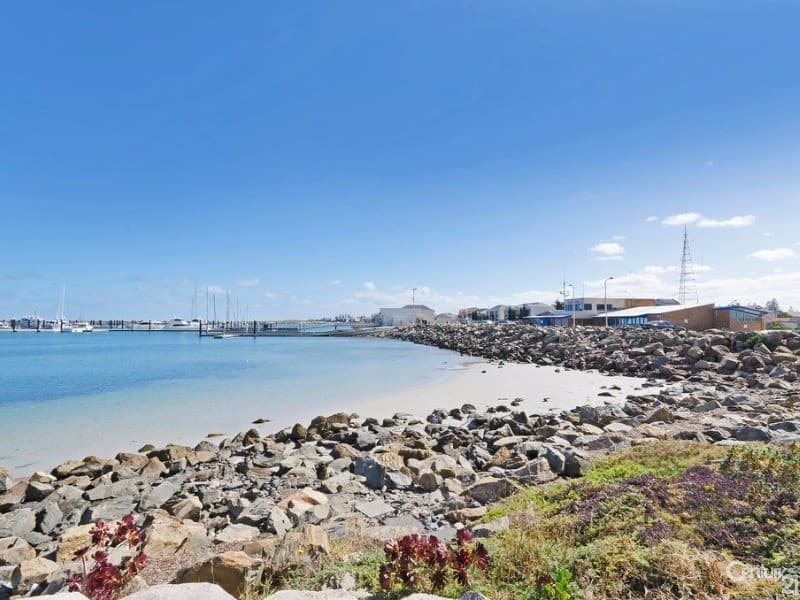 1/2 Cooroyba Court, North Haven, SA, 5018, North Haven - Thumbnail 2