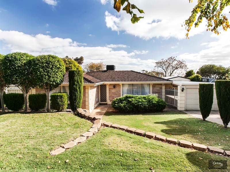 32 Lomalinda Drive, Craigmore, SA, 5114, Craigmore - Image 1