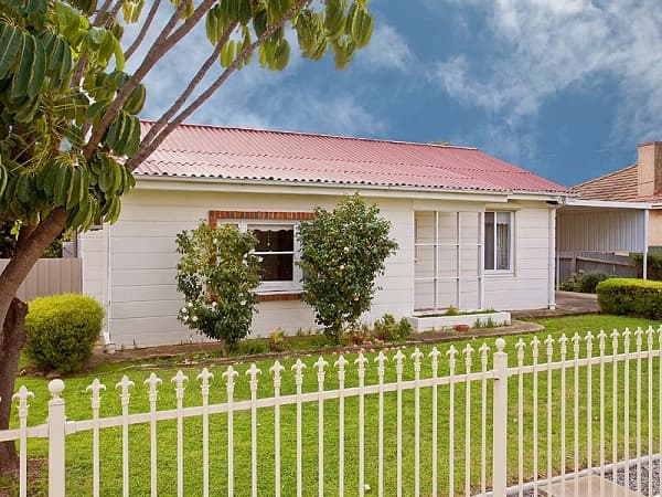 14 Best Street, Reservoir VIC, Reservoir - Thumbnail 2