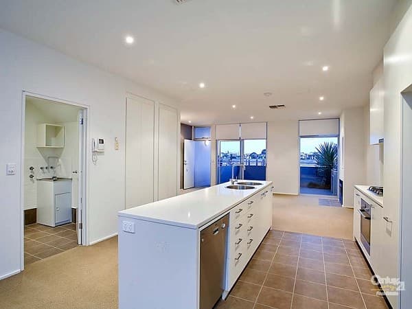 8 Parri Crescent, NEWPORT, New Port, SA, 5015, New Port - Thumbnail 8