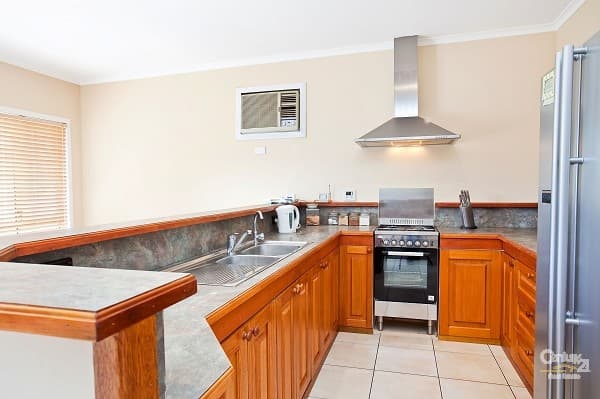 15 Bower Road, Semaphore South, SA, 5019, Semaphore South - Thumbnail 2