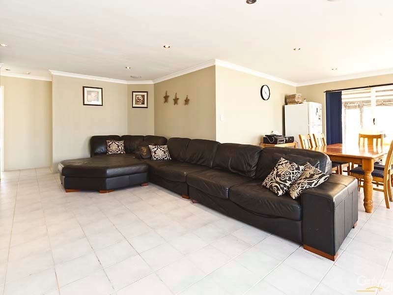 22 Camira Way, Quinns Rocks, WA, 6030, Quinns Rocks - Thumbnail 2