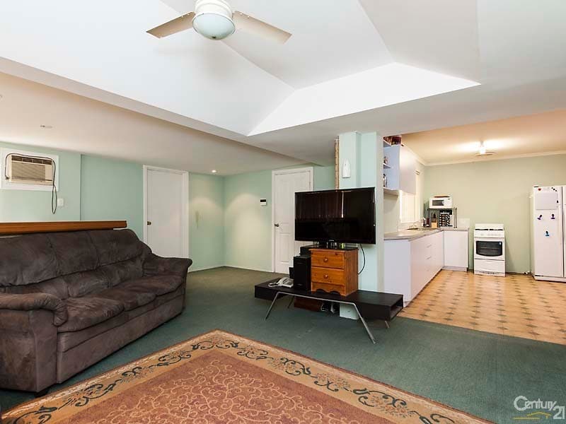 39 Porongurup Drive, Clarkson, WA, 6030, Clarkson - Thumbnail 3