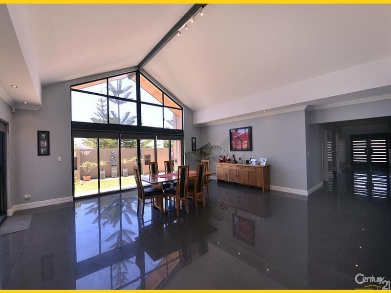 Waterview Drive, Dundowran Beach, Dundowran Beach - Thumbnail 4