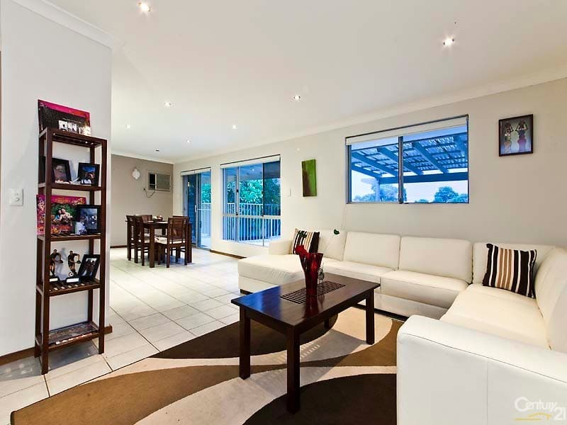 71 Wonambi Way, Wanneroo, WA, 6065, Wanneroo - Thumbnail 3