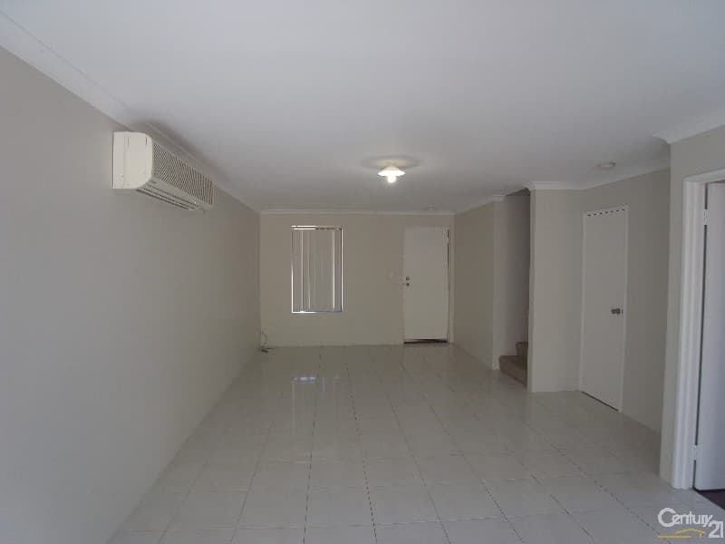 3/37 Stradbroke Gardens, Ridgewood, WA, 6030, Ridgewood - Thumbnail 2