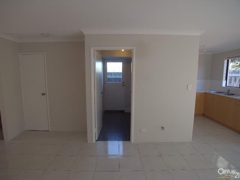 3/37 Stradbroke Gardens, Ridgewood, WA, 6030, Ridgewood - Thumbnail 3