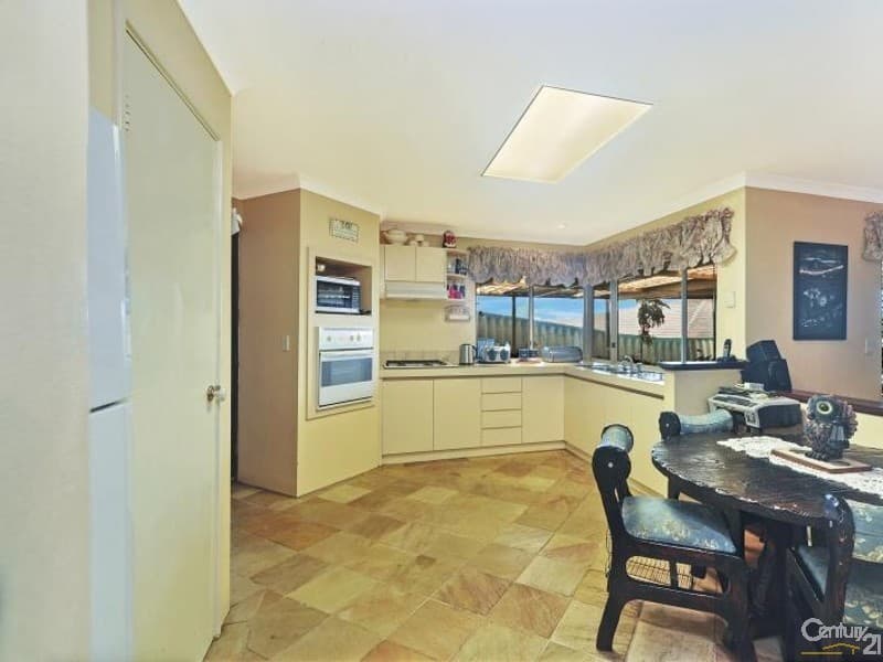3 Forbes Court, Merriwa, WA, 6030, Merriwa - Thumbnail 4