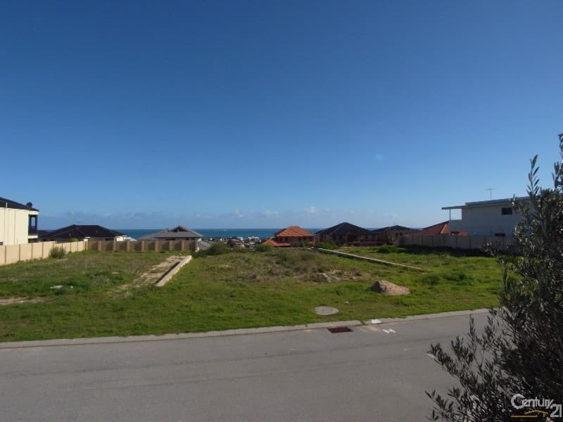8 Ivory Way, Mindarie, WA, 6030, Mindarie - Thumbnail 2