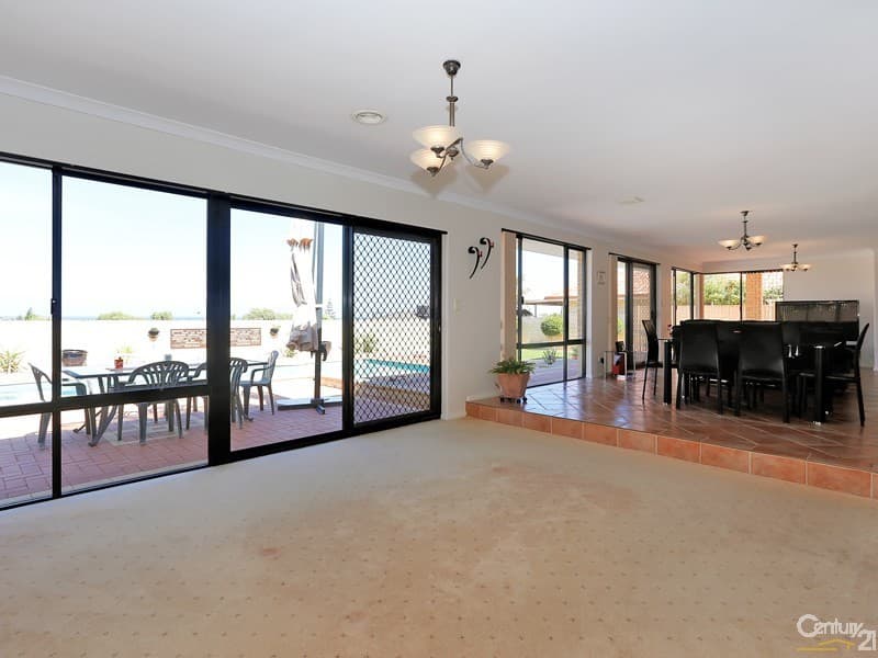 8 Rochester Drive, Mindarie, WA, 6030, Mindarie - Thumbnail 3