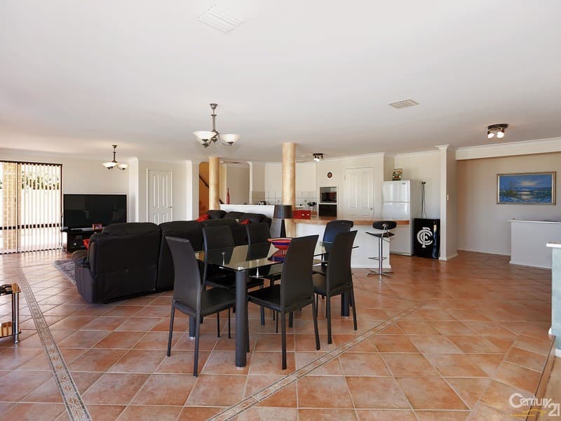 8 Rochester Drive, Mindarie, WA, 6030, Mindarie - Thumbnail 4