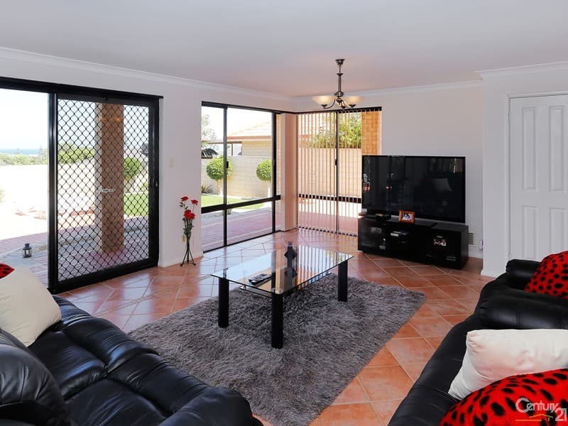 8 Rochester Drive, Mindarie, WA, 6030, Mindarie - Thumbnail 6
