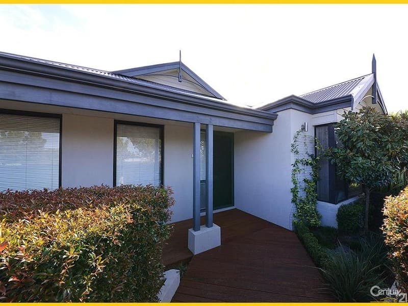 4 Somerly Drive, Clarkson, WA, 6030, Clarkson - Thumbnail 2