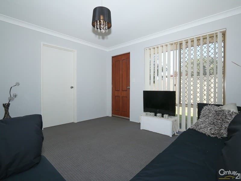 5B Gumblossom Way, Quinns Rocks, WA, 6030, Quinns Rocks - Thumbnail 2