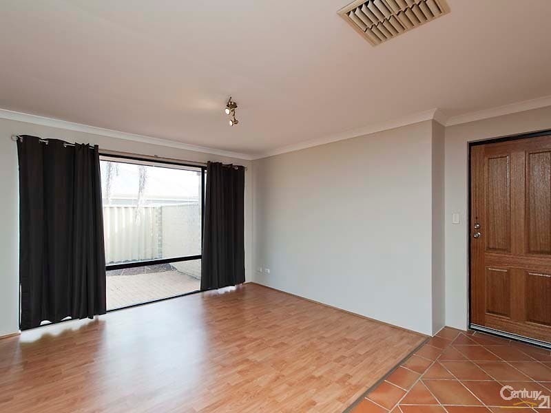 21 Longridge Rise, Quinns Rocks, WA, 6030, Quinns Rocks - Thumbnail 2