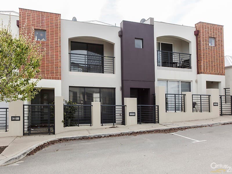 79 Wattle Street, Cranbrook, QLD, 4814, Cranbrook - Image 1