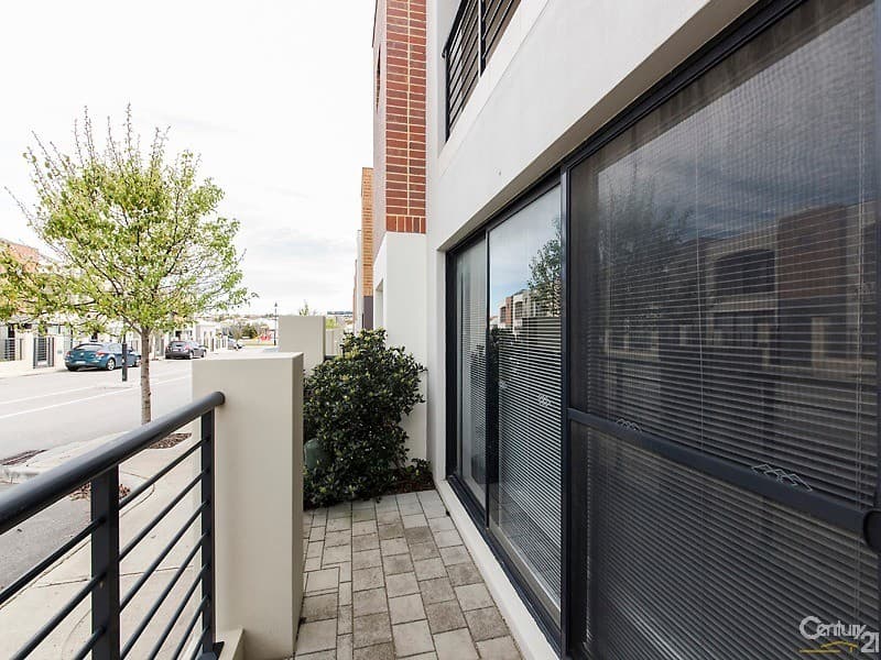 79 Wattle Street, Cranbrook, QLD, 4814, Cranbrook - Thumbnail 3