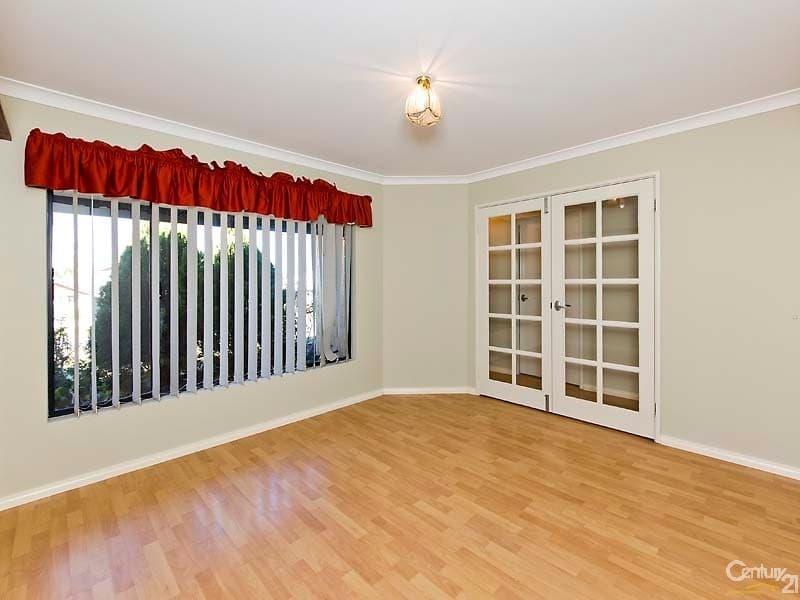 15  Carwoola Circle, Carramar, WA, 6031, Carramar - Thumbnail 3