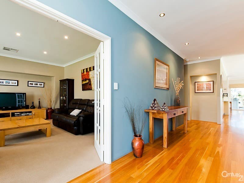 5a/30 Laycock Street, Surfers Paradise, QLD, 4217, Surfers Paradise - Thumbnail 3