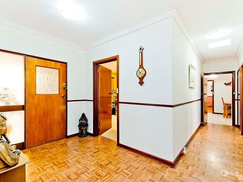 19 Bamboore Crescent, Wanneroo, WA, 6065, Wanneroo - Thumbnail 2