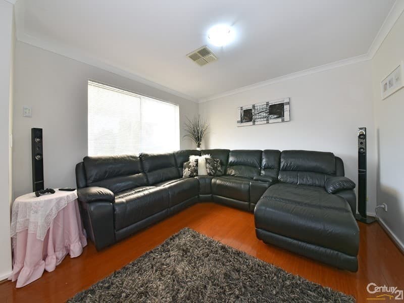 34 Crestridge Crescent, Oxenford, QLD, 4210, Oxenford - Thumbnail 8
