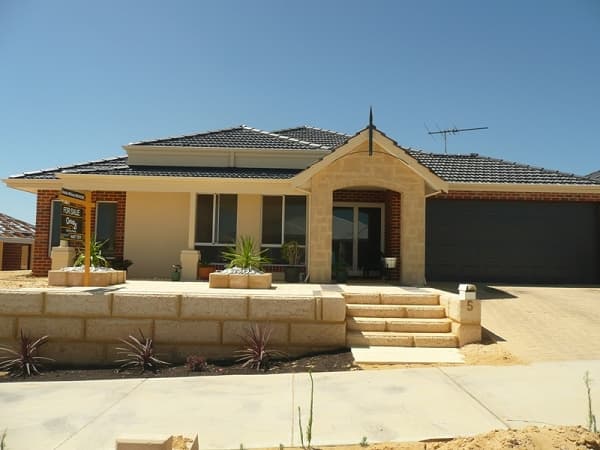 2 Buna Street, Morwell VIC 3840, Morwell - Image 1