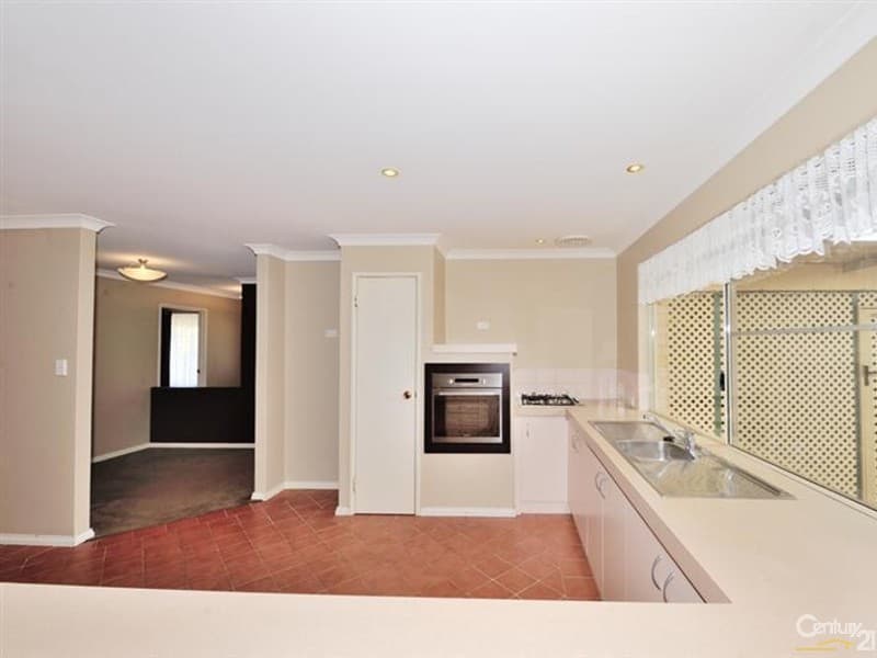 20/61 Rockingham Beach Road, Rockingham, WA, 6168, Warnbro - Thumbnail 4