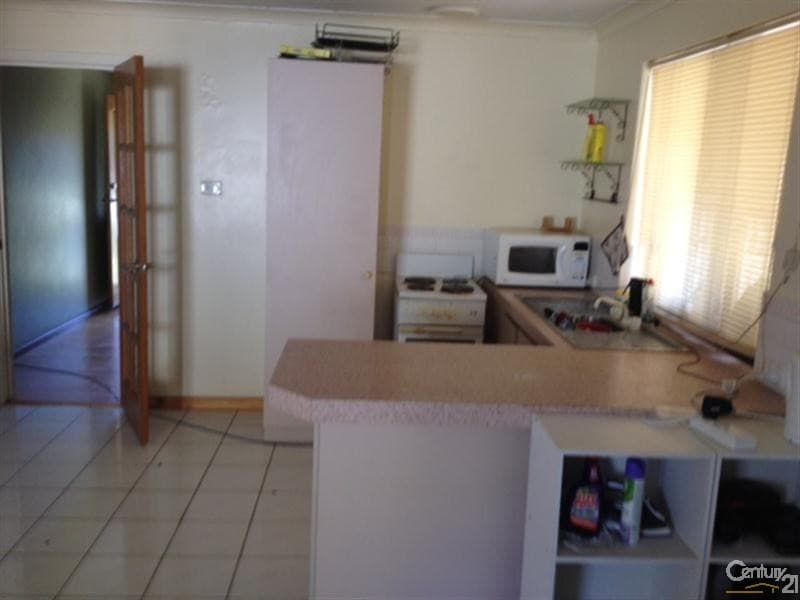 20/61 Rockingham Beach Road, Rockingham, WA, 6168, Upper Caboolture - Thumbnail 2