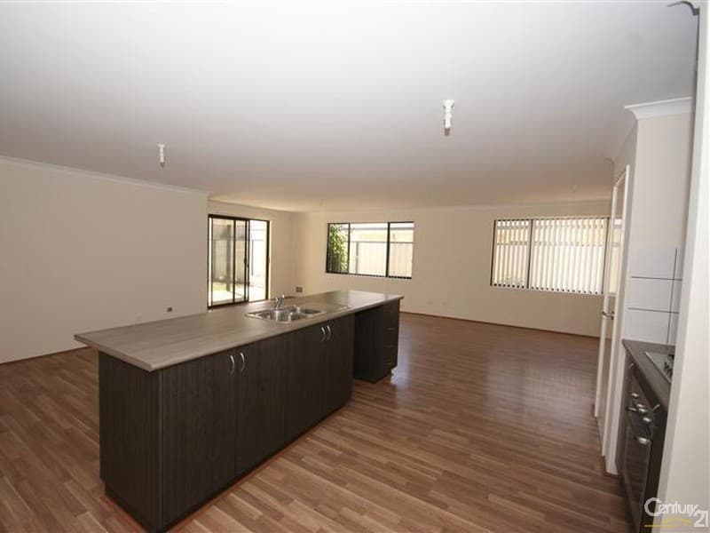 20/61 Rockingham Beach Road, Rockingham, WA, 6168, Bertram - Thumbnail 4