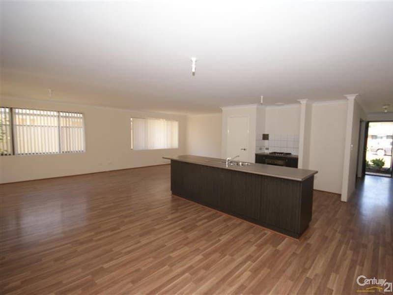 20/61 Rockingham Beach Road, Rockingham, WA, 6168, Bertram - Thumbnail 3