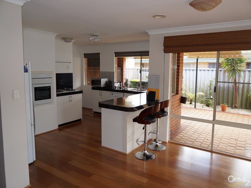 20/61 Rockingham Beach Road, Rockingham, WA, 6168, Port Kennedy - Thumbnail 2
