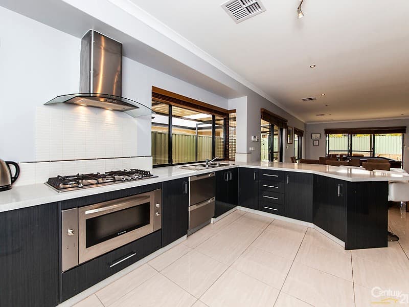 20/61 Rockingham Beach Road, Rockingham, WA, 6168, Baldivis - Thumbnail 3