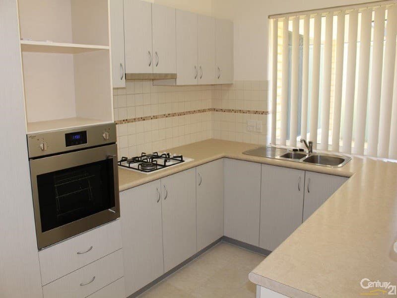 20/61 Rockingham Beach Road, Rockingham, WA, 6168, Port Kennedy - Thumbnail 2